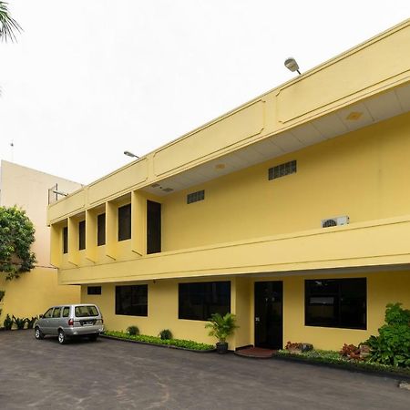 Reddoorz Plus Near Ancol Джакарта Экстерьер фото