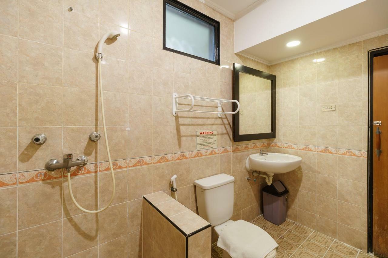 Reddoorz Plus Near Ancol Джакарта Экстерьер фото