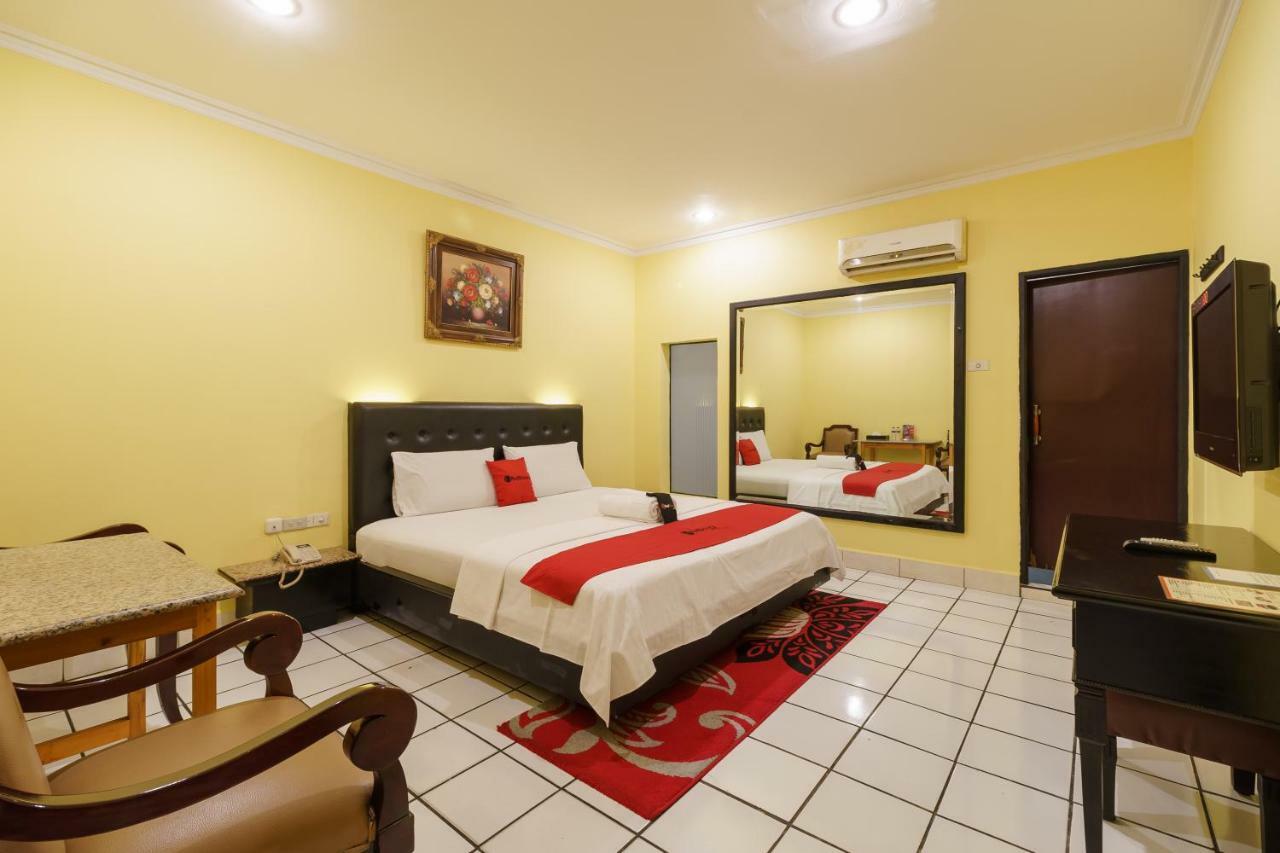 Reddoorz Plus Near Ancol Джакарта Экстерьер фото
