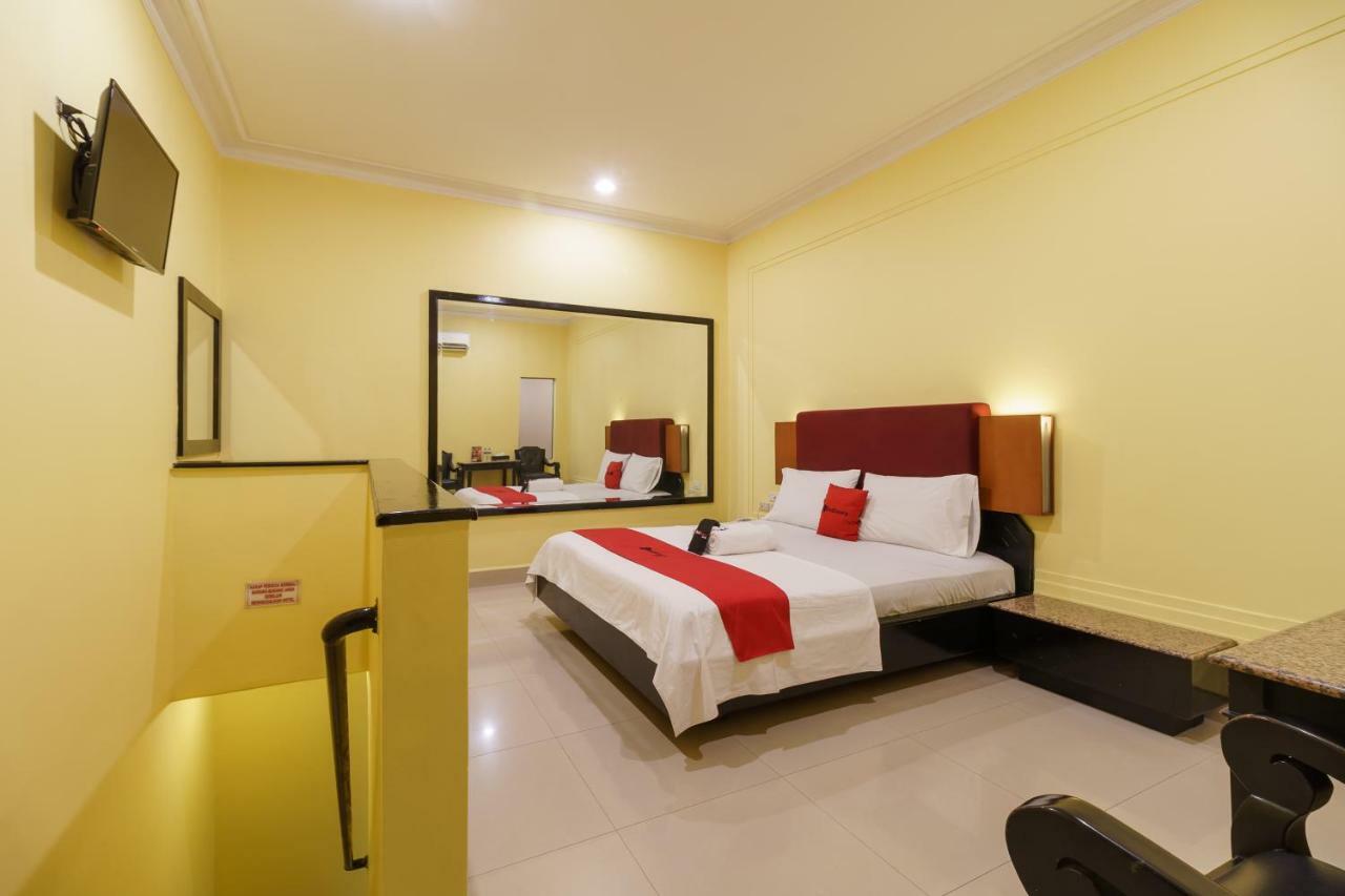 Reddoorz Plus Near Ancol Джакарта Экстерьер фото